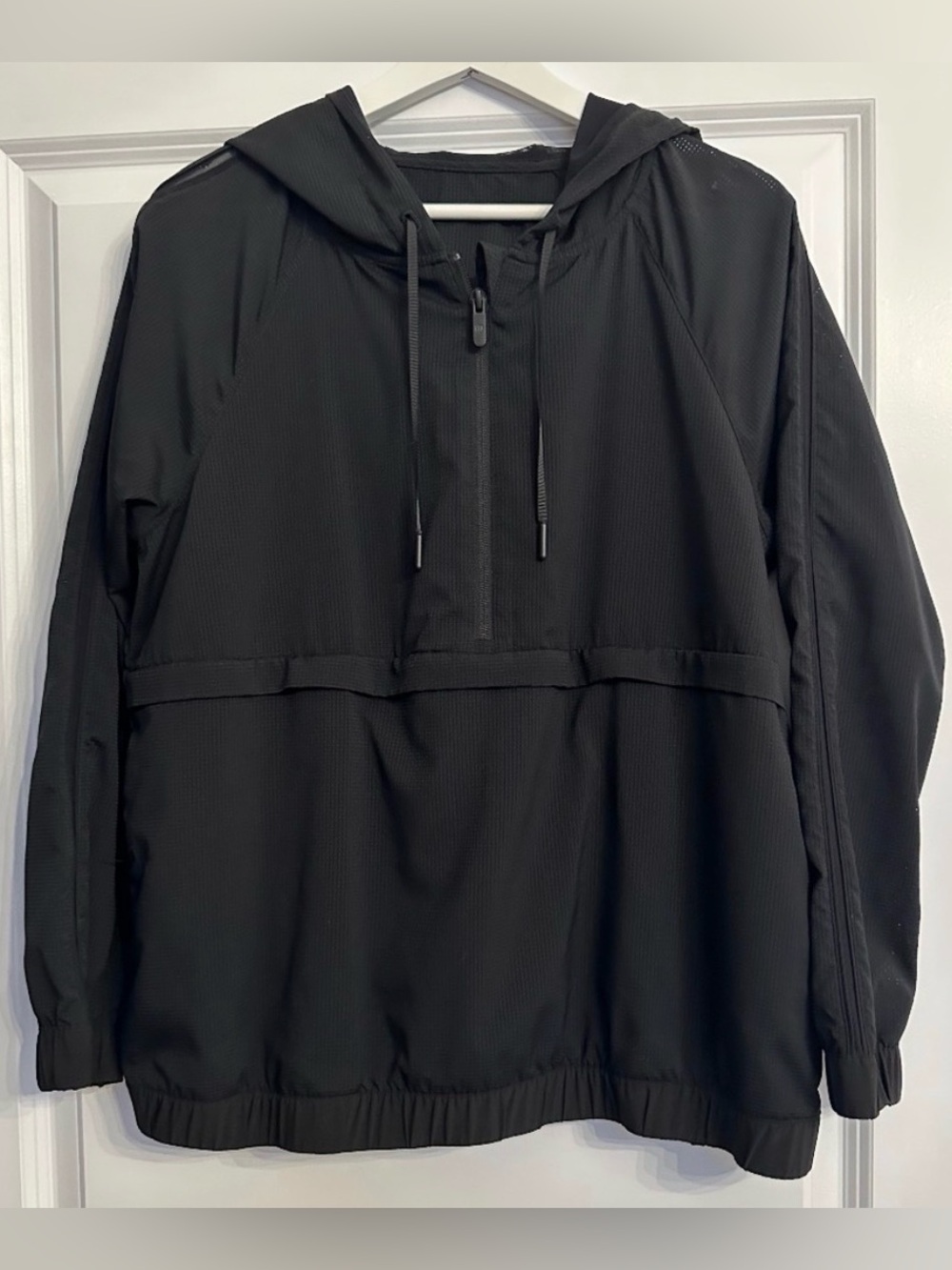 Lululemon Pack Light 1/2 Zip Pullover Lightweight Jacket Size 12